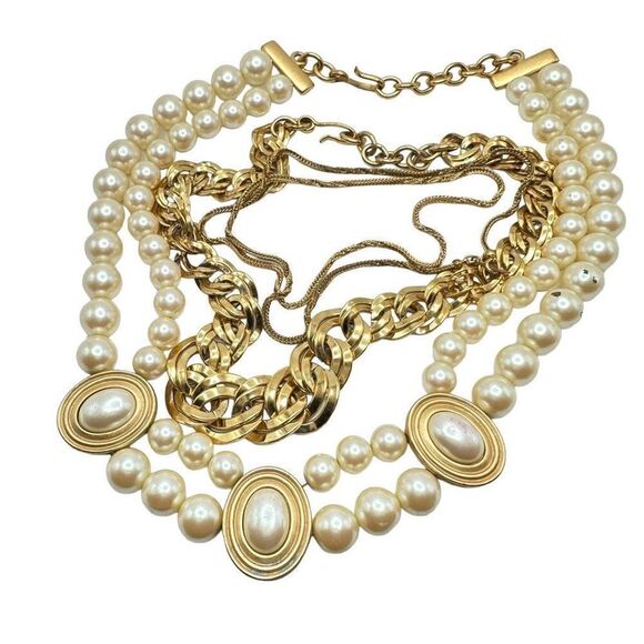 MONET Vintage 3 Piece Jewelry Lot Signed Monet Bundle of 3 Necklaces Gold Tone F - Picture 1 of 6